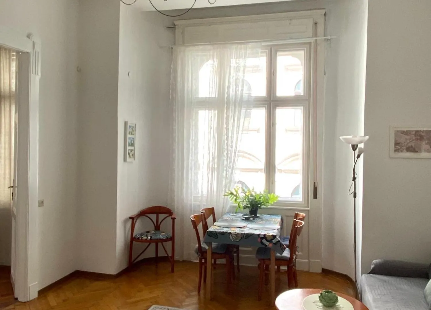 Sunny Apartment Near The Castle Budapest